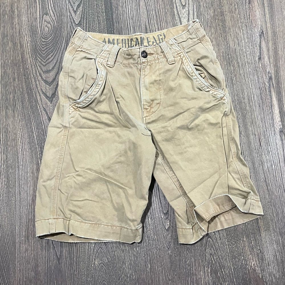 American Eagle Chino Khaki Shorts Longer Length Pockets Casual Tan Size 28